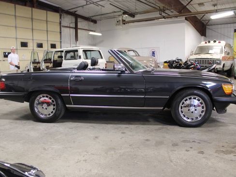 Used 1988 Mercedes-Benz 560 SL image 35