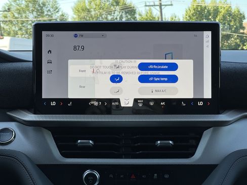 New 2026 Ford Explorer Active AWD/4WD image 21