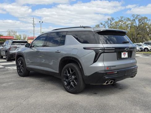 Used 2024 Chevrolet Traverse RS w/ LPO, Floor Liner Package FWD image 3