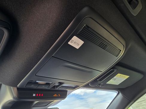 New 2026 MAZDA MAZDA3 Hatchback w/Premium Plus Pkg image 22