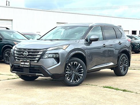 New 2026 Nissan Rogue Platinum w/ Platinum Premium Package AWD/4WD image 2
