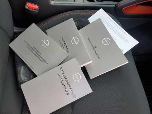 Used 2022 Nissan Frontier PRO-4X image 51