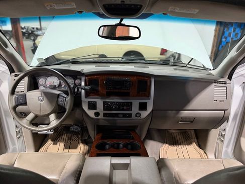 Used 2007 Dodge Ram 2500 Truck 4x4 Mega Cab image 14
