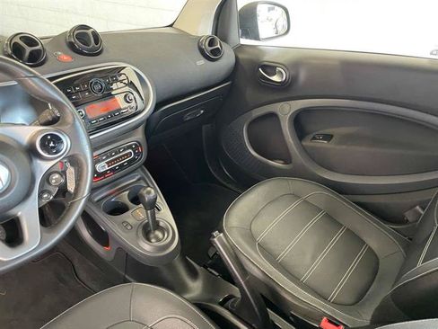 Used 2016 smart fortwo Coupe RWD image 54
