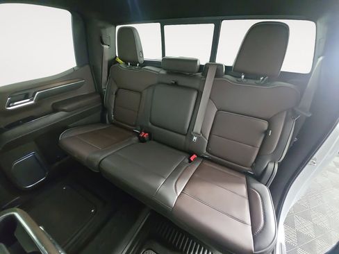 Used 2024 GMC Sierra 1500 Denali image 13