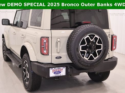 New 2025 Ford Bronco Outer Banks image 6