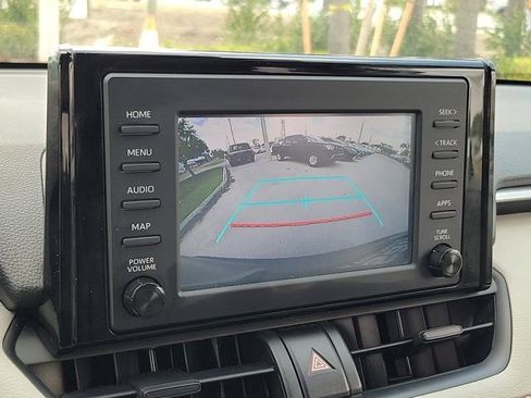 Used 2019 Toyota RAV4 XLE w/ Convenience Package image 33