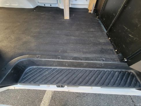 Used 2014 Ford E-150 and Econoline 150 image 31