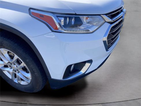Used 2020 Chevrolet Traverse LT image 35