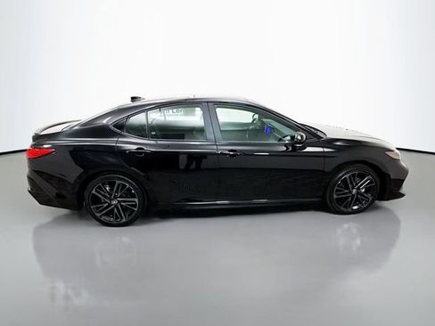 Used 2025 Toyota Camry XSE FWD image 8