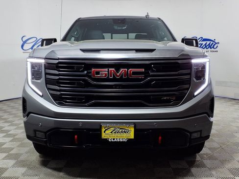 Used 2024 GMC Sierra 1500 AT4 w/ Technology Package image 3