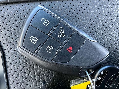 Used 2025 GMC Sierra 2500 Denali w/ Denali Reserve Package image 15