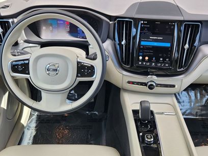 Used 2025 Volvo XC60 B5 Core w/ Climate Package