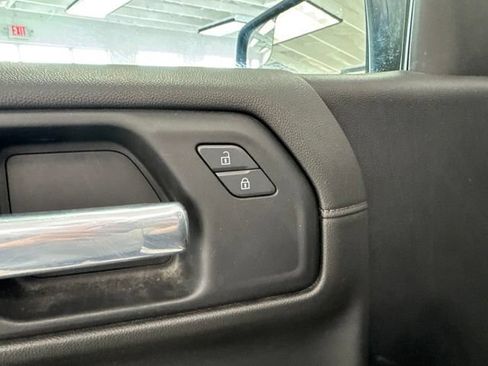 Used 2021 Chevrolet Silverado 1500 LT Trail Boss AWD/4WD image 18