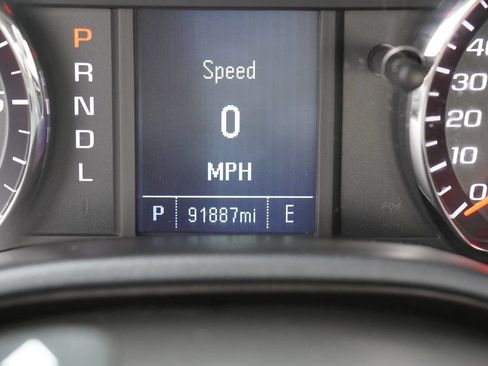 Used 2018 Chevrolet Silverado 1500 Custom w/ Custom Convenience Package AWD/4WD image 18