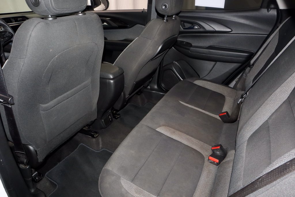 Used 2021 Chevrolet TrailBlazer LT w/ Sun and Liftgate Package AWD/4WD image 21
