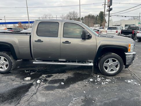Used 2014 Chevrolet Silverado 2500 LT w/ Interior Plus Package image 4