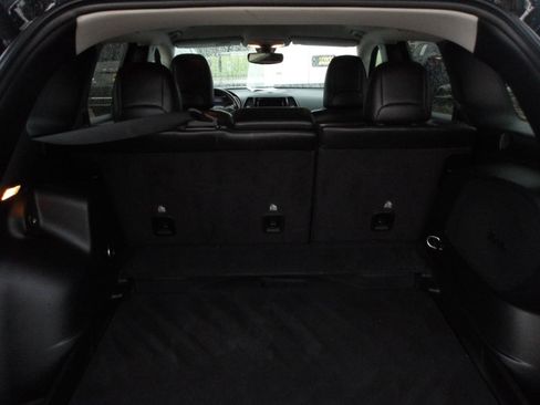 Used 2020 Jeep Cherokee Limited FWD image 13