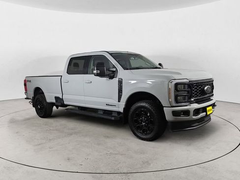 Certified 2025 Ford F350 Lariat w/ Black Appearance Package image 7