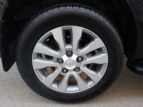 Used 2014 Toyota Sequoia Limited image 87