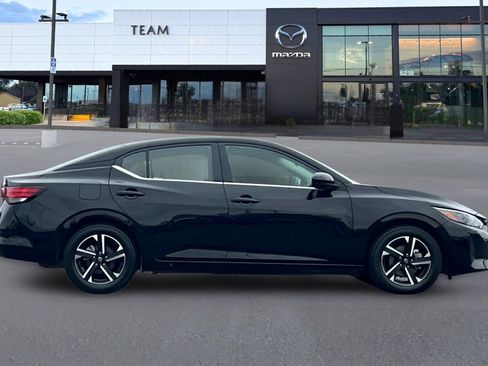 Used 2024 Nissan Sentra SV image 3