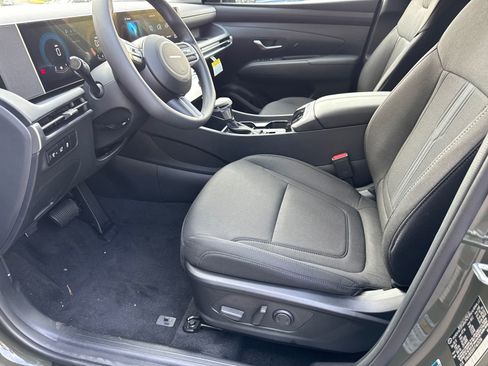 New 2026 Hyundai Tucson SEL image 9
