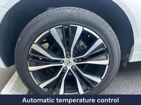 Used 2024 Volvo XC60 B5 Plus image 5