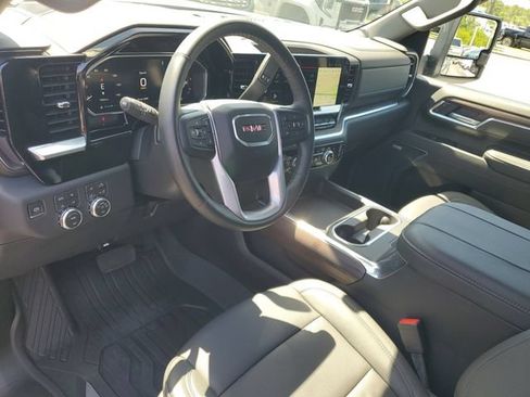 Used 2026 GMC Sierra 2500 SLT AWD/4WD image 6