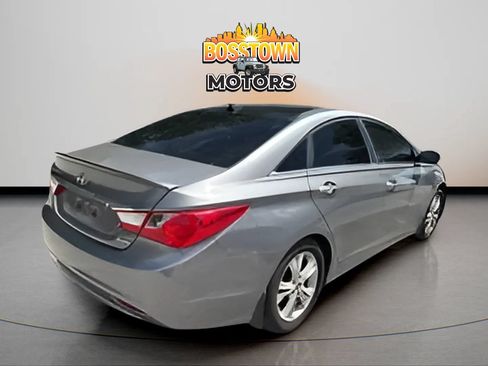 Used 2013 Hyundai Sonata Limited w/ Premium Pkg FWD image 6