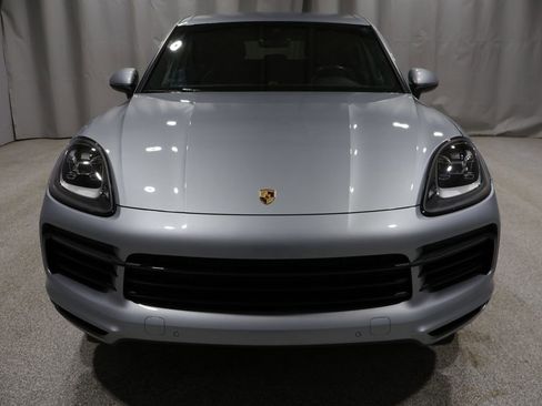 Used 2022 Porsche Cayenne AWD/4WD image 6