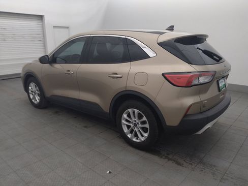 Used 2020 Ford Escape SE FWD image 3
