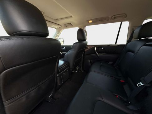 Used 2022 Nissan Armada SL AWD/4WD image 19