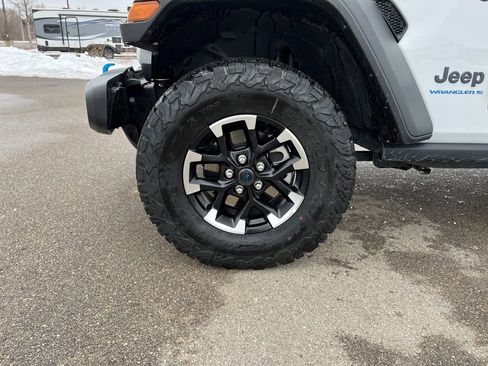 Used 2025 Jeep Wrangler Unlimited Rubicon 4xe w/ Safety Group image 29