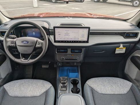 New 2025 Ford Maverick XLT w/ XLT Luxury Package image 17