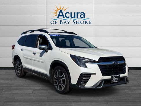 Used 2023 Subaru Ascent Touring AWD/4WD image 2