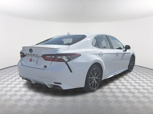Certified 2024 Toyota Camry SE w/ Cold Weather Package AWD/4WD image 17
