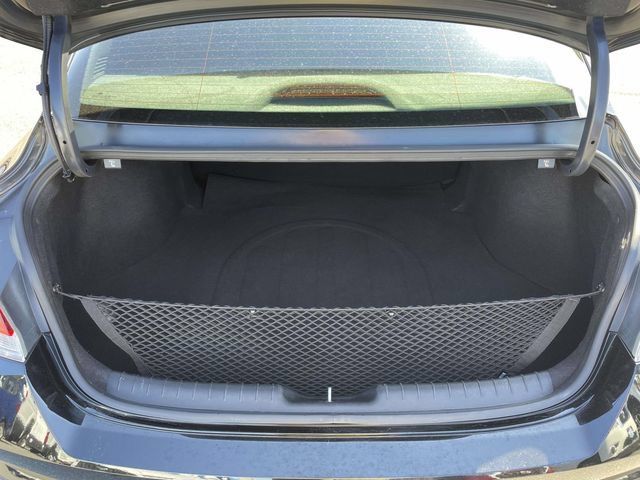 Used 2022 Hyundai Elantra Blue FWD image 9