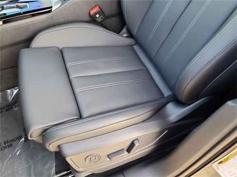 New 2025 Audi Q5 Premium Plus image 24