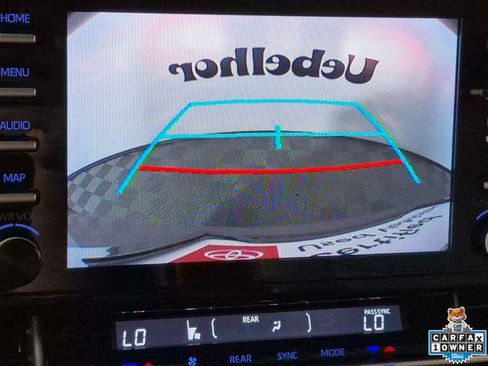 Certified 2024 Toyota Sienna XLE FWD image 22
