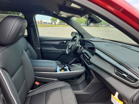 New 2025 Buick Enclave Sport Touring w/ Power Package image 7