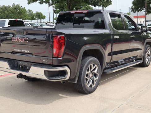 Used 2023 GMC Sierra 1500 SLT RWD image 3