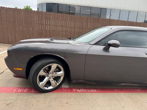 Used 2014 Dodge Challenger SXT Plus RWD image 4