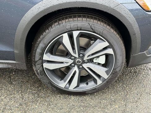 New 2026 Volvo V60 B5 Cross Country Plus w/ Protection Package Premier image 24