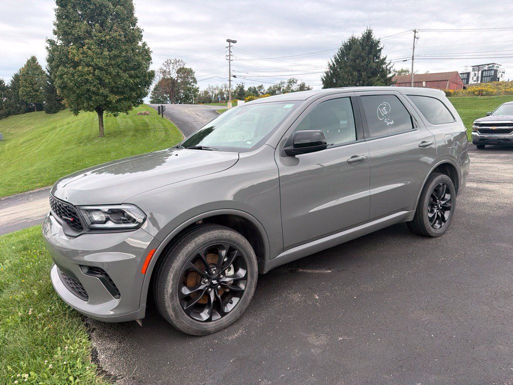 Used 2025 Dodge Durango GT AWD/4WD image 9