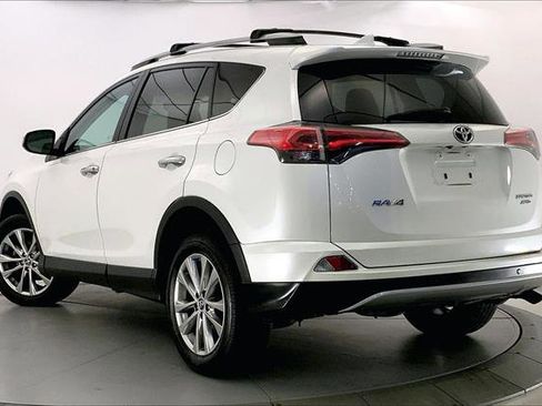 Used 2017 Toyota RAV4 Platinum image 10