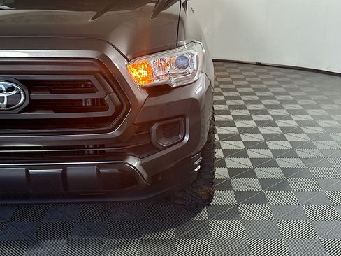Used 2023 Toyota Tacoma SR w/ SR Convenience Package RWD image 9