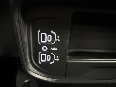 Used 2025 RAM 2500 Big Horn AWD/4WD image 63