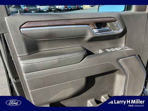 Used 2022 Chevrolet Silverado 1500 LT image 13