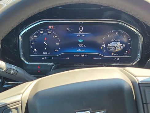 Used 2024 Chevrolet Silverado 1500 LT image 24