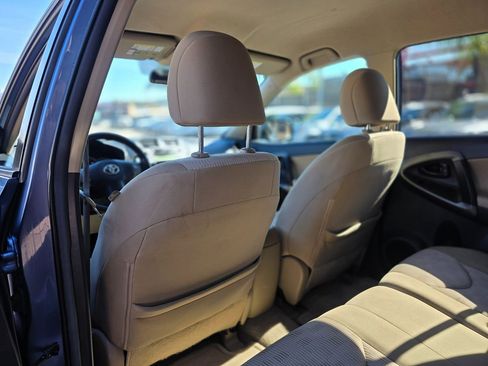 Used 2011 Toyota RAV4 4WD image 27